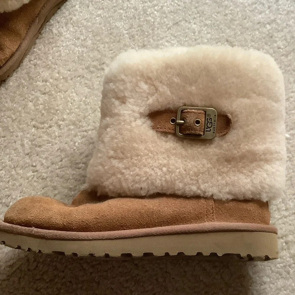Used UGG Tan Shearling Buckle Boots